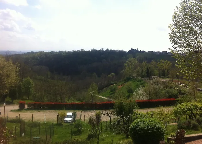 Lantgård Tre Tigli Asti